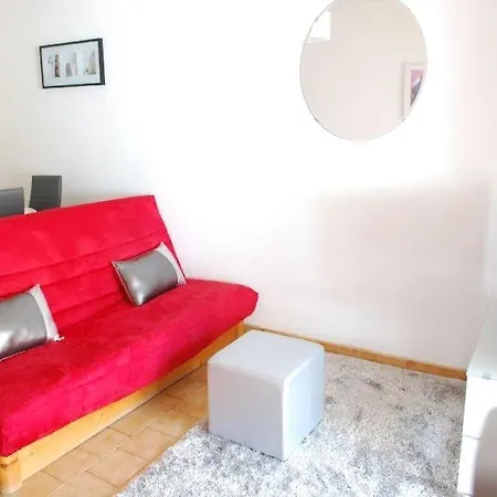 Renecros 1 A 30 M De La Grande Terrasse Wifi Clim Parking Holiday home Bandol